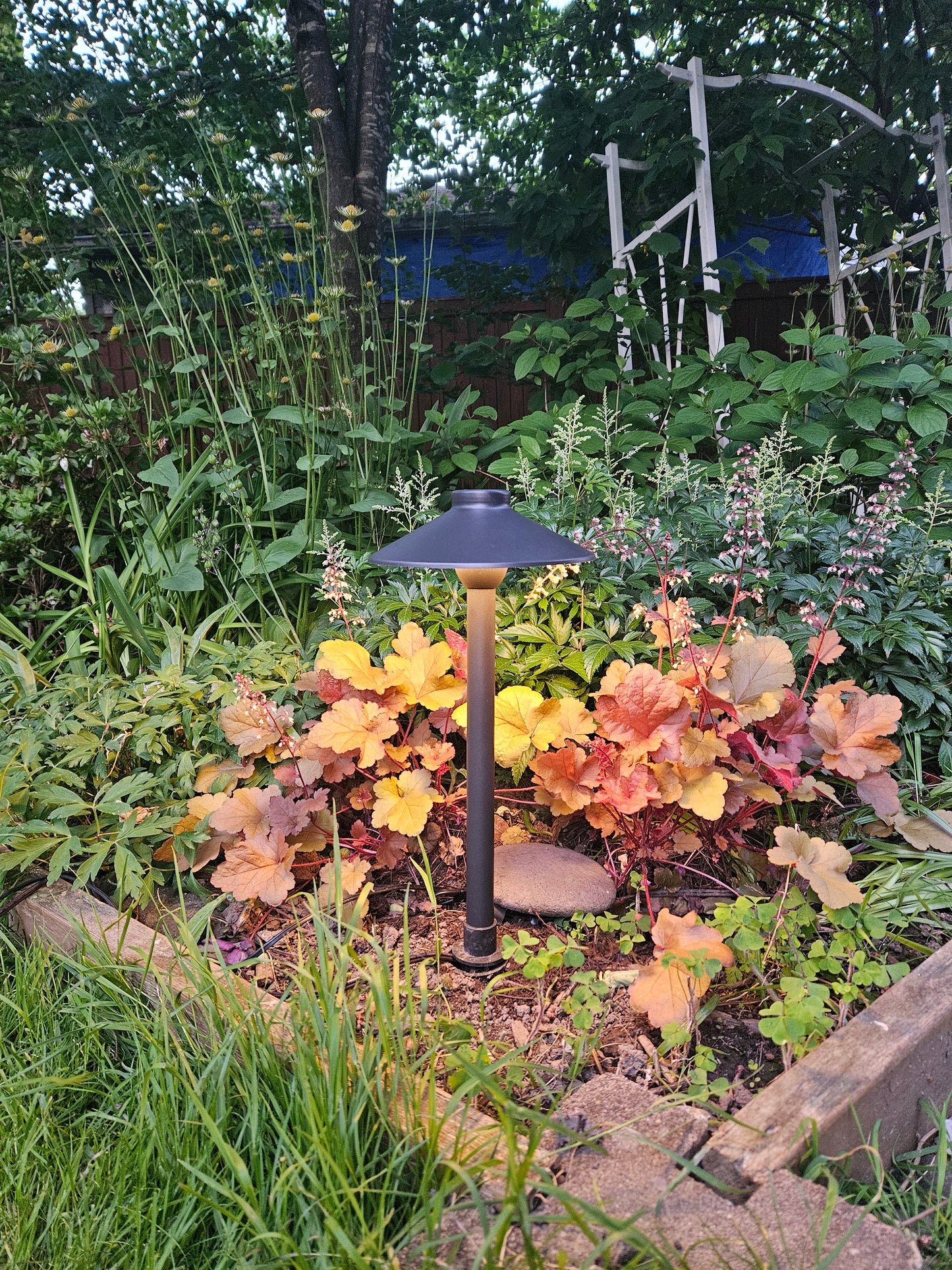Standard Round Top Path Light - Alum - PL201